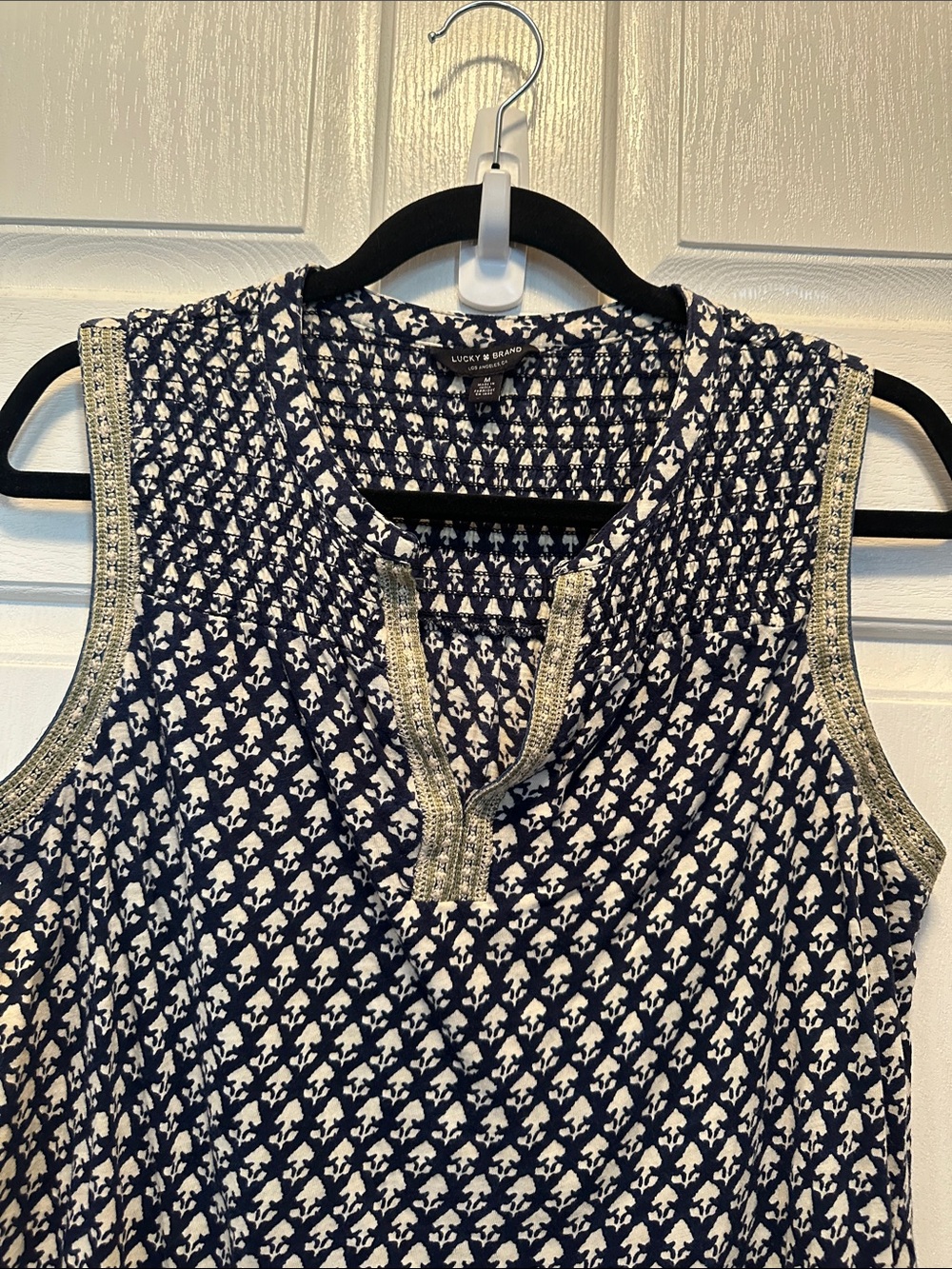 Lucky Brand Navy & Green Patterned Sleeveless Tank - Picture 4 of 5